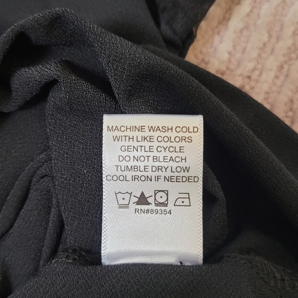 Alison Andrews Women's Black Mesh Polka Dot Sleeve Shirt Size Medium - Picture 8 of 10